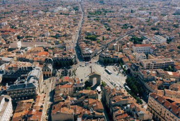 Place de la Victoire à Bordeaux de jour