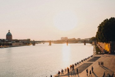 Soleil couchant sur la ville de Toulouse